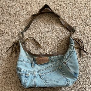 Denim and leather Hobo Purse, preowned. Gently used.